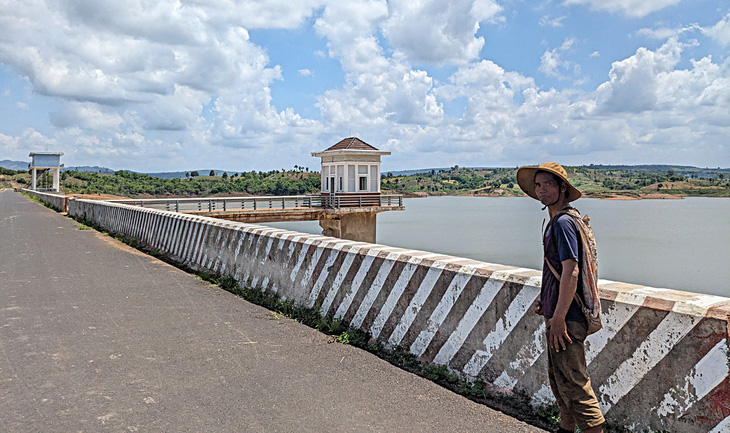 Hồ thủy lợi Plei Thơ Ga, huyện Chư Pưh (Gia Lai), dung tích 10 triệu m3 không khai thác hết vì chưa có kênh dẫn - Ảnh: T.LỰC