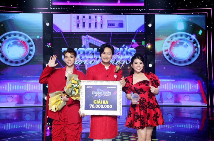 Và giải ba thuộc về đội producer Tống Hạo Nhiên với phần thưởng 70 triệu đồng.