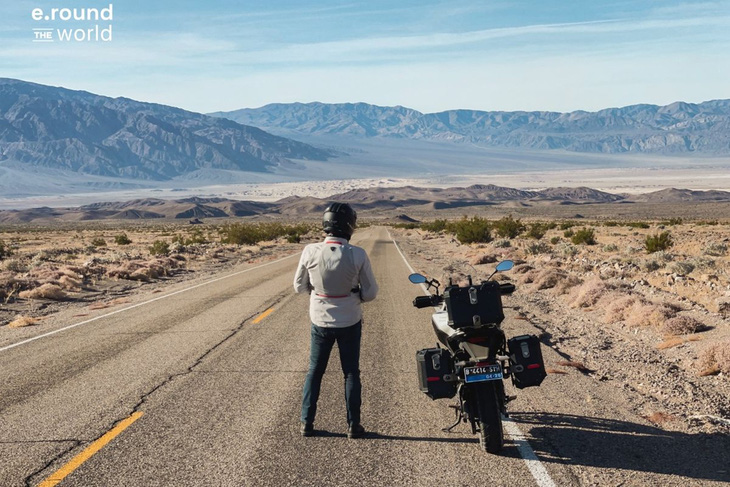 Một mình lái xe máy điện vòng quanh thế giới: 42.000km chưa từng hết pin, không cần đội hỗ trợ- Ảnh 4.