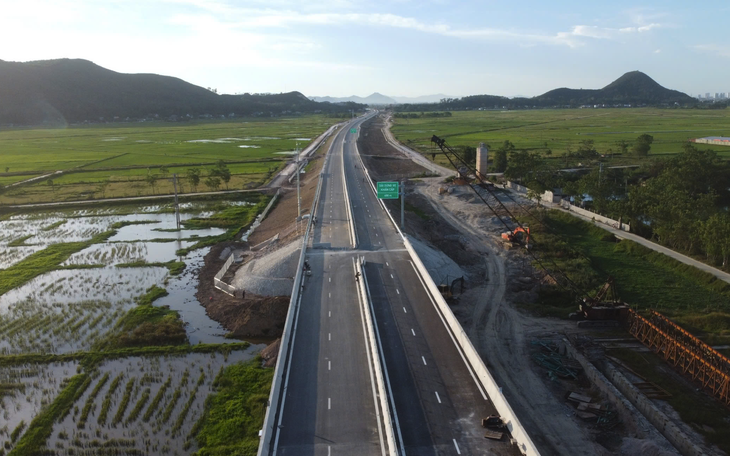 Thông xe 19km còn lại trên cao tốc Diễn Châu - Bãi Vọt từ ngày 30-6