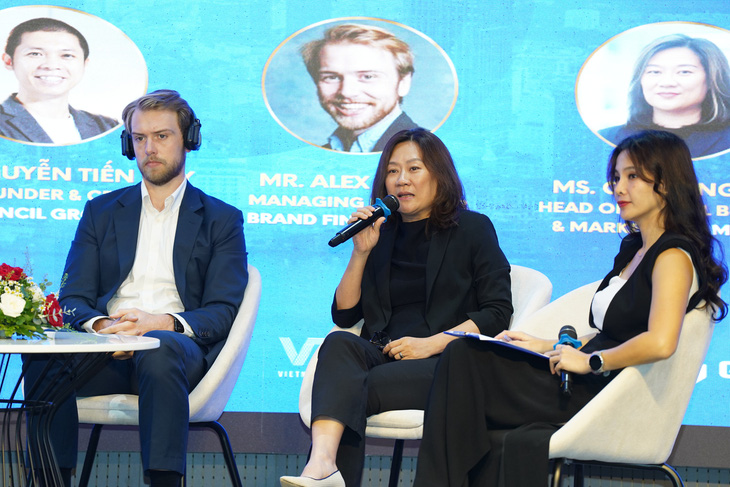 Bà Nguyễn Hương Giang - giám đốc Marketing Mcredi cho rằng việc xây dựng thương hiệu cần có sự tham gia của tất cả bộ phận trong doanh nghiệp - Ảnh: BTC