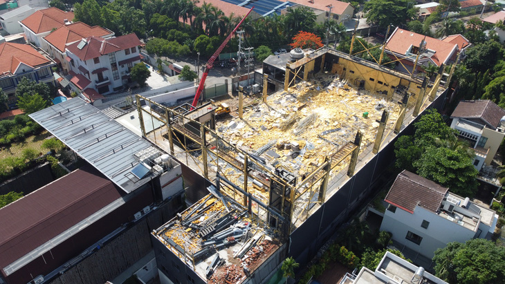 Hoàn tất tháo dỡ diện tích sai phép, vượt tầng nhà ở phường An Phú- Ảnh 2.