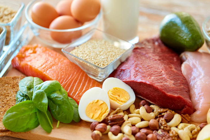 Một chế độ ăn giàu protein giúp tăng cường trao đổi chất, giảm cảm giác thèm ăn - Ảnh: British Nutrition Foundation