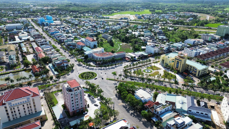 Quảng Nam sẽ trình Thủ tướng Chính phủ phê duyệt kế hoạch thực hiện Quy hoạch tỉnh thời kỳ 2021 - 2030, tầm nhìn đến năm 2050. Trong ảnh là đô thị Tam Kỳ  - Ảnh: LÊ TRUNG