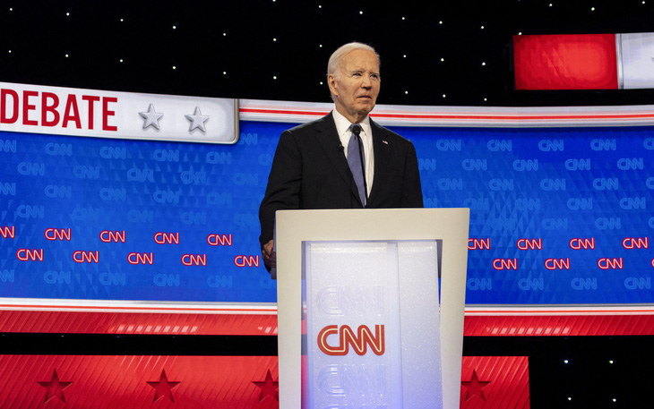 Tổng thống Mỹ Joe Biden tranh luận hôm 27-6 - Ảnh: AFP