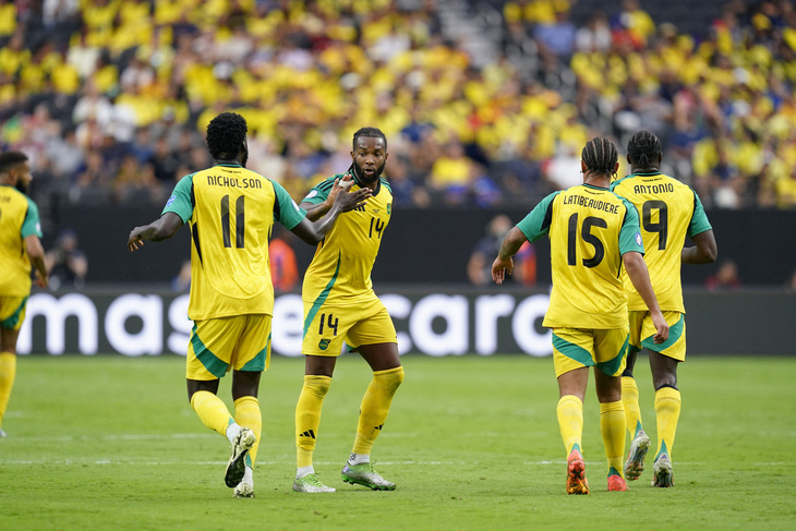 Đội tuyển Jamaica rời giải sau hai trận toàn thua - Ảnh: REUTERS