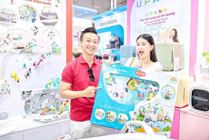 Gian hàng TNCL nhận được nhiều sự quan tâm tại VietBaby Fair 2024- Ảnh 3.