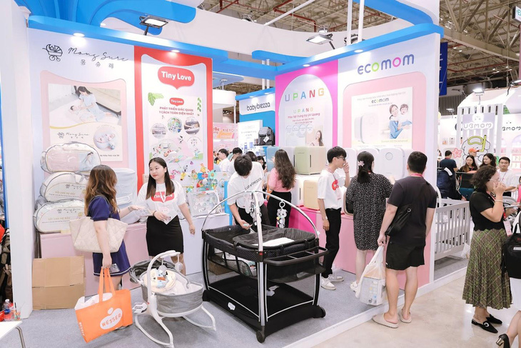 Gian hàng TNCL nhận được nhiều sự quan tâm tại VietBaby Fair 2024- Ảnh 5.