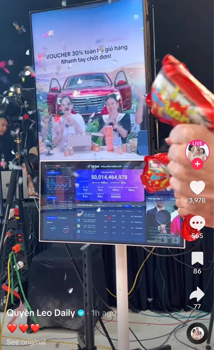 Tài khoản Quyền Leo Daily đạt doanh thu 50 tỉ đồng sau gần 15 tiếng livestream bán hàng. (Ảnh chụp màn hình) 