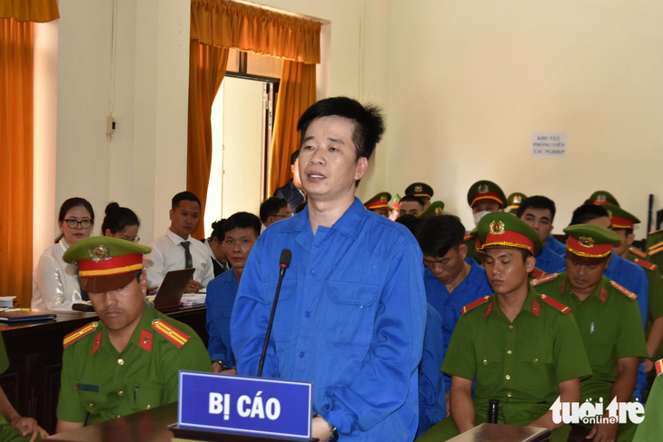 Bị cáo Nguyễn Văn Thái (Thái Bus) bị tuyên phạt tù chung thân về tội giết người 