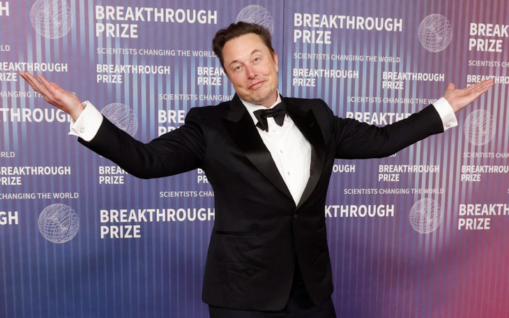 Elon Musk âm thầm chuyển chip từ Tesla sang X: Ông chủ thích mạng xã hội hơn xe?