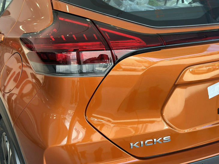 Tin tức giá xe: Nissan Kicks giảm giá 220 triệu đồng tại đại lý- Ảnh 4.