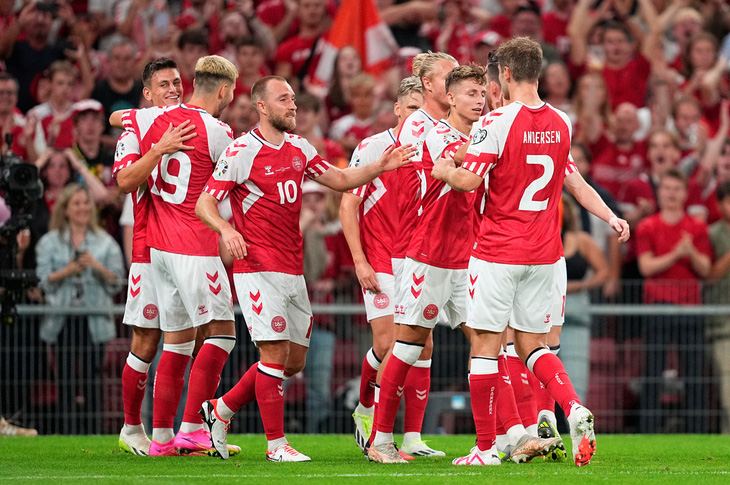 Đan Mạch hướng đến vị trí thứ 2 bảng đấu - Ảnh: REUTERS