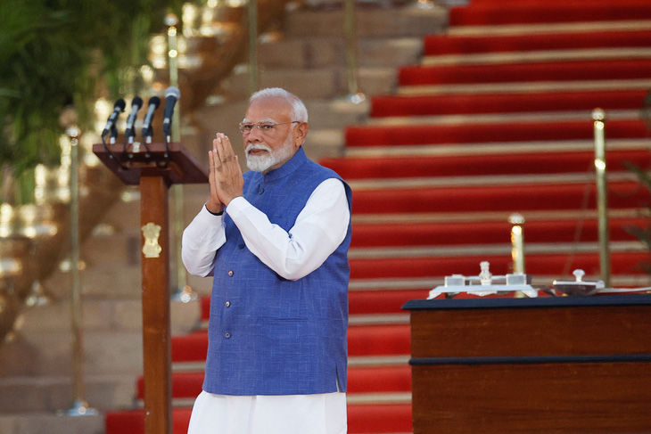 Ông Narendra Modi tuyên thệ nhậm chức thủ tướng Ấn Độ nhiệm kỳ 3, ngày 9-6 - Ảnh: REUTERS