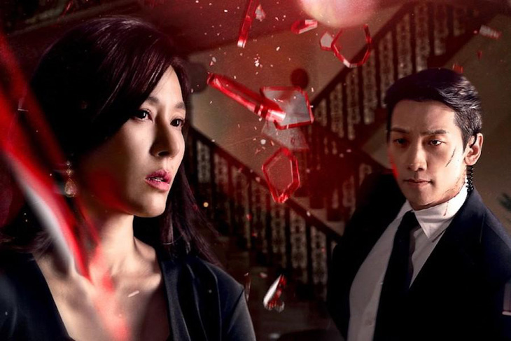 Kim Ha Neul và Bi Rain trong phim sắp ra mắt Red swan - Ảnh: Disney+