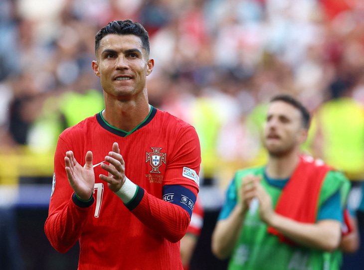 Ronaldo rất khát khao tìm kiếm bàn thắng đầu tiên tại Euro 2024 - Ảnh: REUTERS