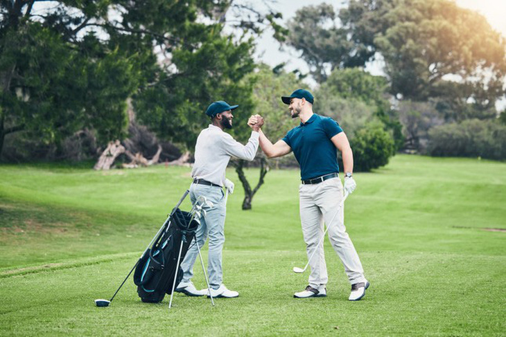 Golf được coi là kênh “networking” quan trọng đối với giới thượng lưu - Ảnh: SHB