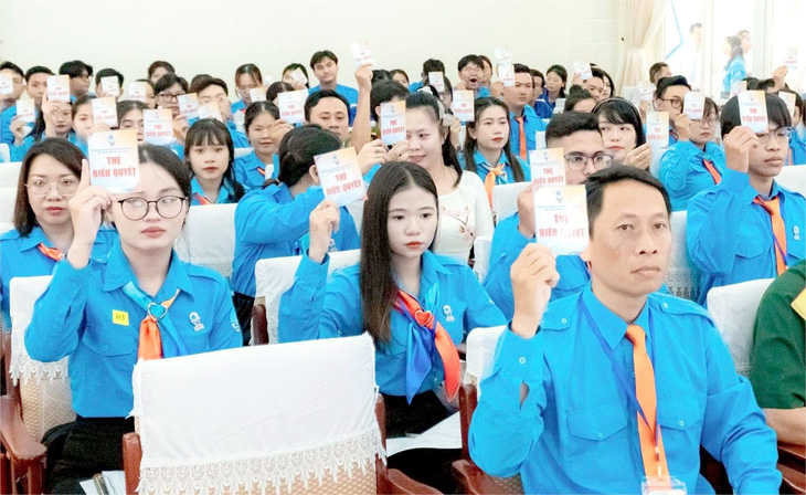 Biểu quyết các nội dung quan trọng tại Đại hội Hội LHTN Việt Nam huyện Nhà Bè nhiệm kỳ 2024 - 2029 -  Ảnh: K.A.