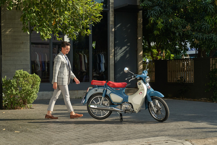 Màu sắc mới lấy cảm hứng từ Super Cub C100 đầu tiên - Ảnh: Honda