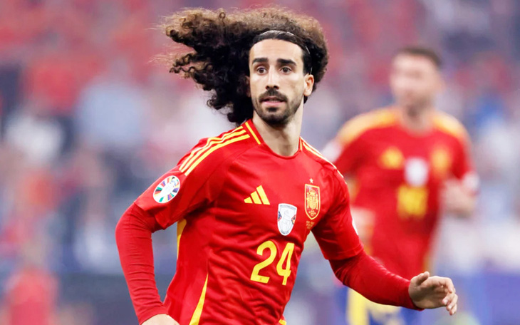 ‘Đầu xù’ Cucurella nhuộm tóc đỏ nếu Tây Ban Nha vô địch Euro 2024