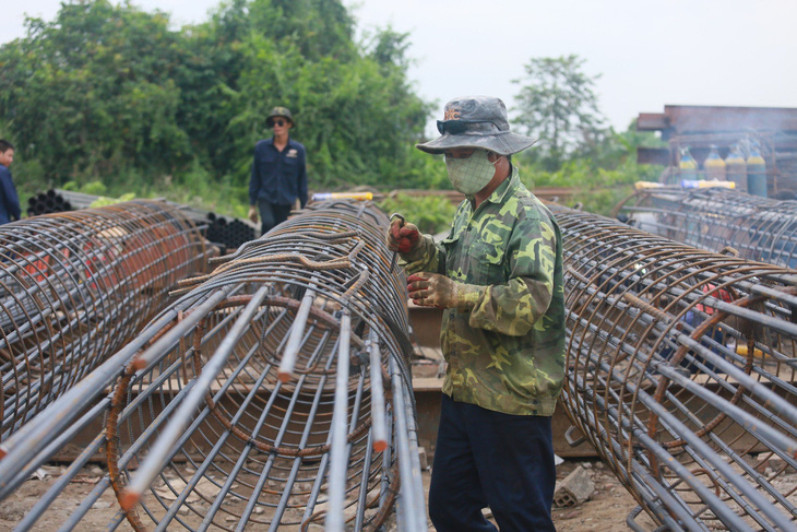 Công trường dự án vành đai 3, đoạn qua huyện Củ Chi, TP.HCM - Ảnh: CHÂU TUẤN