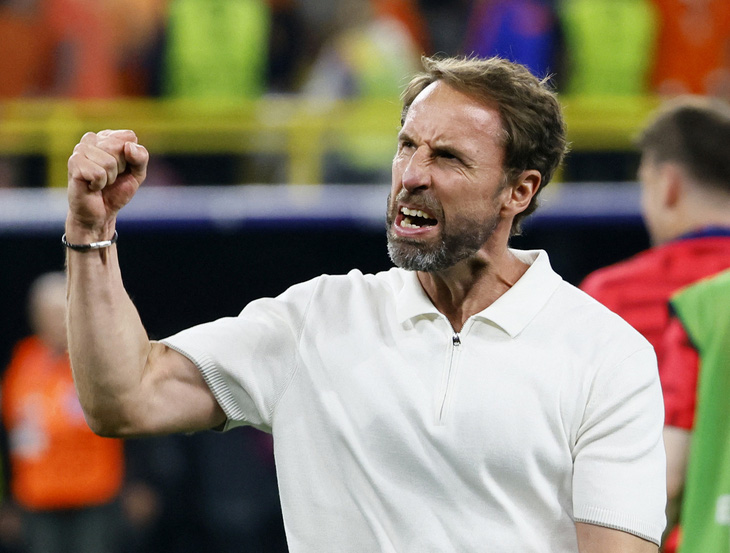 HLV Gareth Southgate kêu gọi các học trò phải thi đấu với tinh thần không sợ hãi - Ảnh: REUTERS