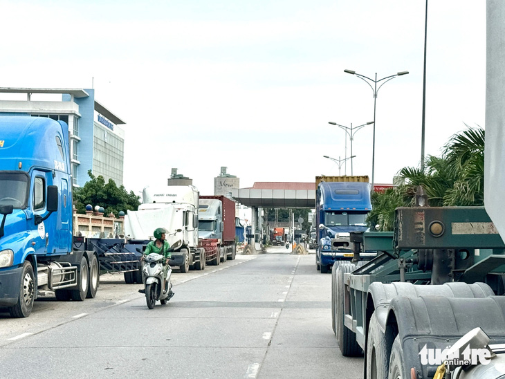 Đoạn đường nối từ Nguyễn Duy Trinh vào Khu công nghiệp Phú Hữu (TP Thủ Đức) sắp thu phí - Ảnh: THU DUNG