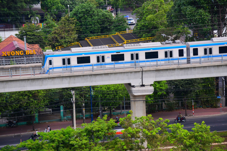 Metro số 1 TP.HCM dài 19,7km có điểm đầu từ ga trung tâm Bến Thành (quận 1), điểm cuối tại depot Long Bình (TP Thủ Đức) - Ảnh: QUANG ĐỊNH