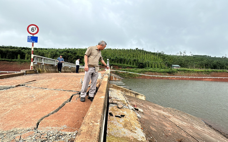 Truy trách nhiệm tìm ra nguyên nhân sạt trượt hồ Đắk N