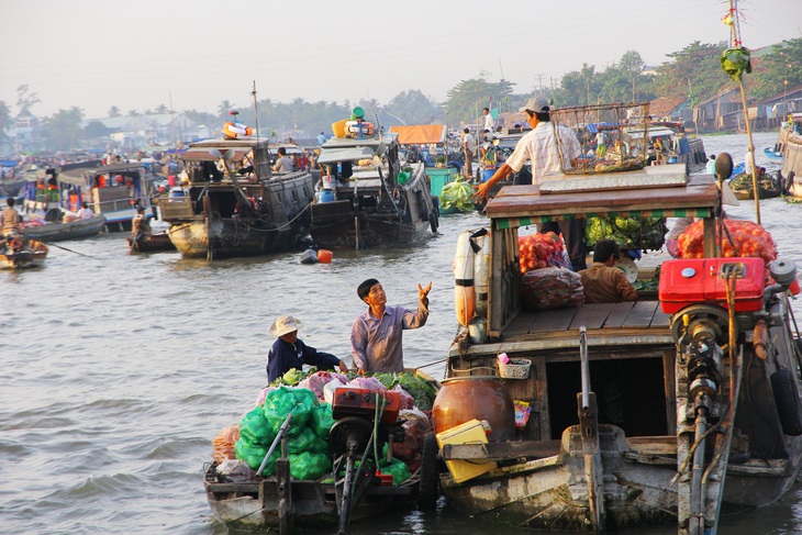 Tiểu thương chợ nổi Cái Răng thời điểm đầu năm 2016