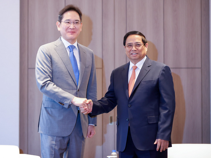 Thủ tướng Phạm Minh Chính tiếp Chủ tịch Samsung Lee Jae Yong - Ảnh: NHẬT BẮC