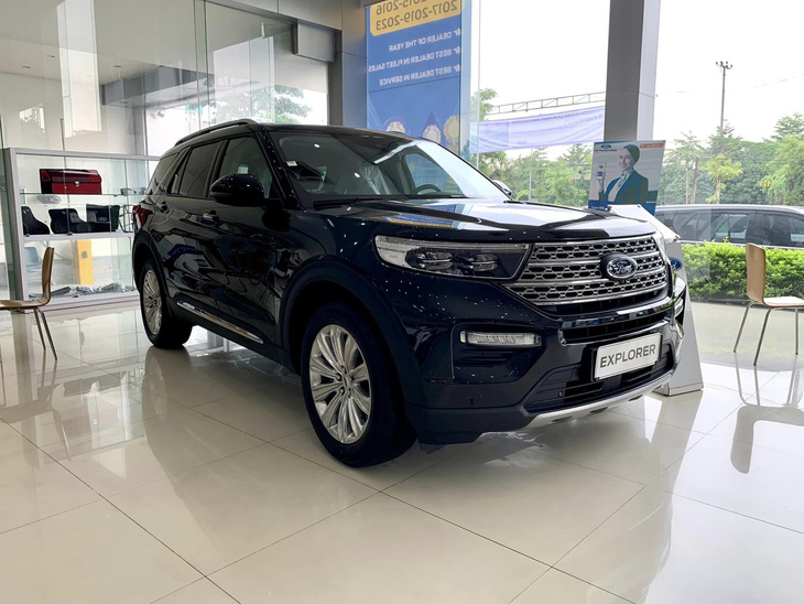 Sau khi tăng giá, Ford Explorer lại được giảm giá ở đại lý - Ảnh: Đại lý Ford