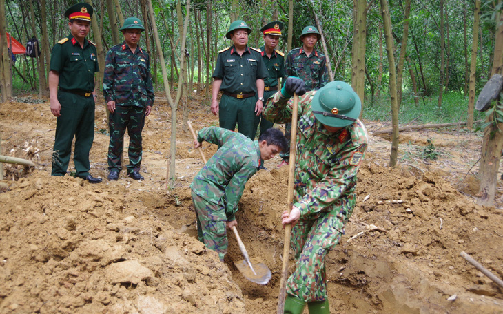 Quy tập 7 hài cốt liệt sĩ ở rừng tràm, vườn nhà dân