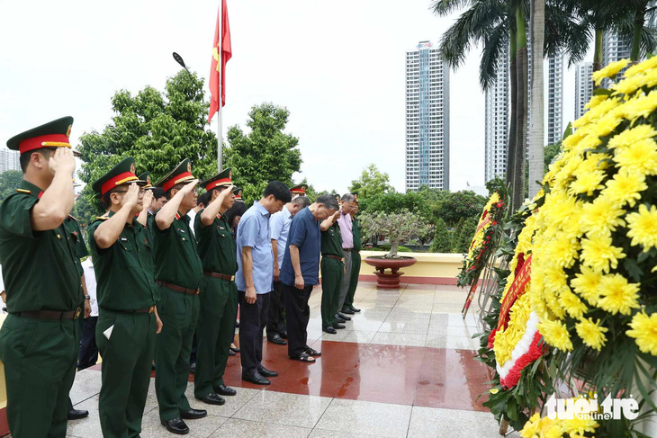 Chủ tịch nước, Thường trực Ban Bí thư kiểm tra việc chuẩn bị lễ tang Tổng bí thư Nguyễn Phú Trọng- Ảnh 3.