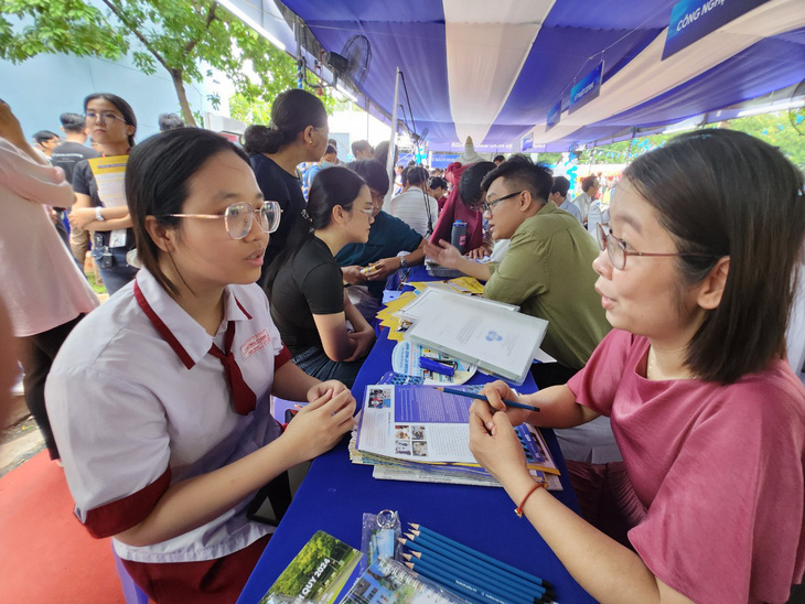 Chưa trúng tuyển đã sẵn sàng học đại học- Ảnh 1.