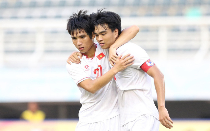 U20 Việt Nam thắng đội trẻ của CLB J.League 2 - Ảnh 3.