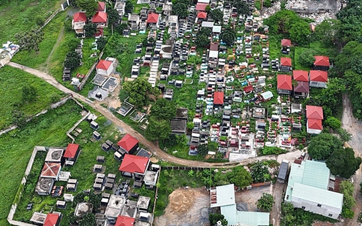 Đồng Nai: Làm rõ vụ 'xẻ thịt' 2,5ha đất công, phân lô huyệt mộ bán lấy tiền