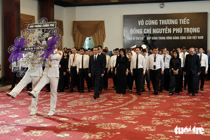 Lễ viếng Tổng Bí thư Nguyễn Phú Trọng tại Hội trường Thống Nhất: Nhớ nhà lãnh đạo đức độ, tài năng- Ảnh 17.