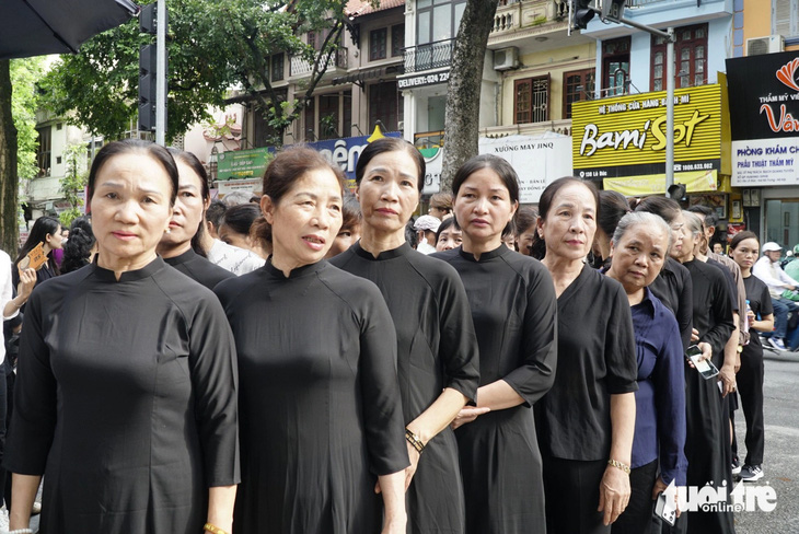 Thủ đô Hà Nội trong ngày Quốc tang Tổng Bí thư Nguyễn Phú Trọng- Ảnh 5.