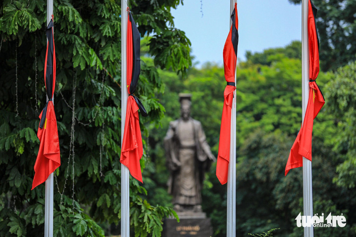 Thủ đô Hà Nội trong ngày Quốc tang Tổng Bí thư Nguyễn Phú Trọng- Ảnh 11.