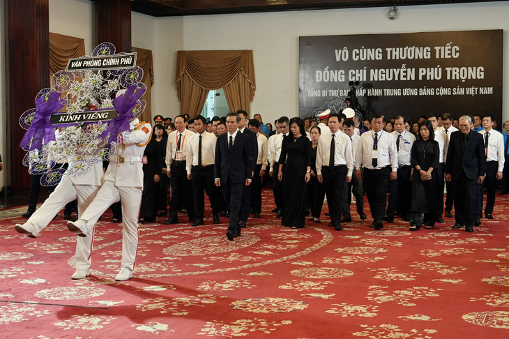 Lễ viếng Tổng Bí thư Nguyễn Phú Trọng tại Hội trường Thống Nhất: Nhớ nhà lãnh đạo đức độ, tài năng- Ảnh 15.