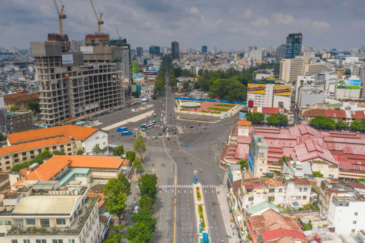 Tăng giá đất ở TP.HCM, ai lợi, ai gặp khó?- Ảnh 1.