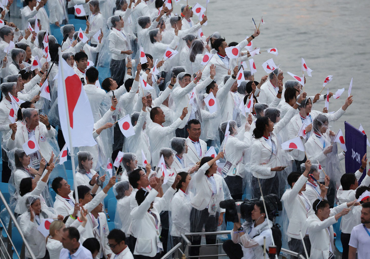 Lễ khai mạc Olympic Paris 2024: Đoàn Việt Nam diễu hành- Ảnh 5.