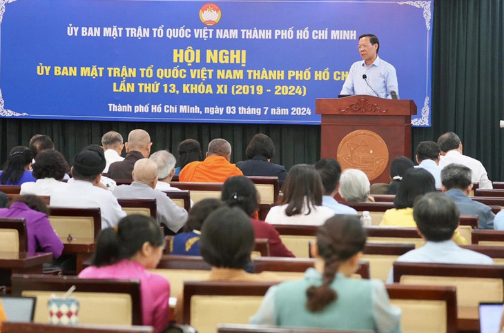 Chủ tịch UBND TP.HCM Phan Văn Mãi phát biểu chỉ đạo tại hội nghị - Ảnh: HỮU HẠNH