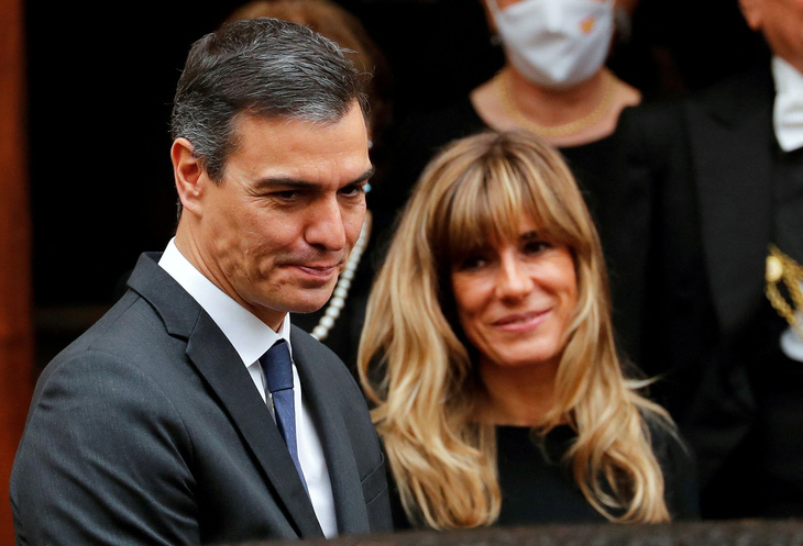 Thủ tướng Tây Ban Nha Pedro Sanchez và Phu nhân Begona Gomez - Ảnh: REUTERS