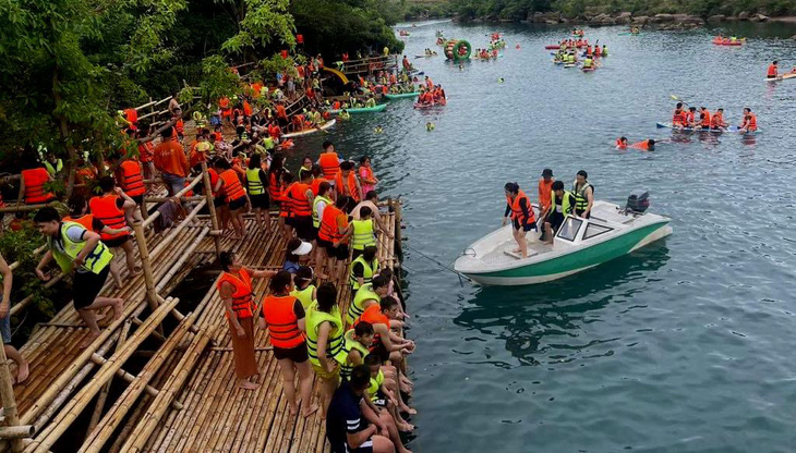 Khu du lịch thung lũng Hava những năm qua nằm trong số điểm đến có lượng khách du lịch đông nhất tại Quảng Bình - Ảnh: QUỐC NAM