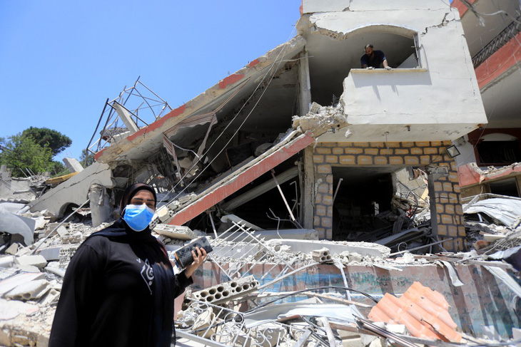 Nhà cửa bị san phẳng ở phía nam Lebanon do hỏa lực của Israel ngày 29-6 - Ảnh: AFP