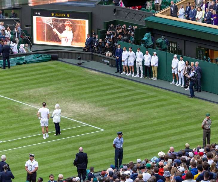 Người hâm mộ theo dõi lại thước phim về hành trình với quần vợt của cựu tay vợt số 1 thế giới Murray - Ảnh: Wimbledon