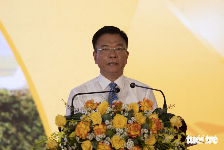 Phó thủ tướng Lê Thành Long nói sân bay Quảng Trị sẽ mang theo khát vọng, hoài bão của người dân Quảng Trị cất cánh - Ảnh: HOÀNG TÁO