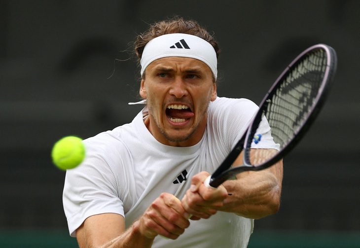 Alexander Zverev thắng dễ dàng Cameron Norrie để vào vòng 4 Wimbledon 2024 - Ảnh: REUTERS